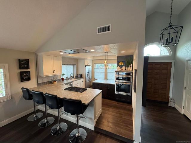 669 Via La Cuesta, Chula Vista, CA 91913