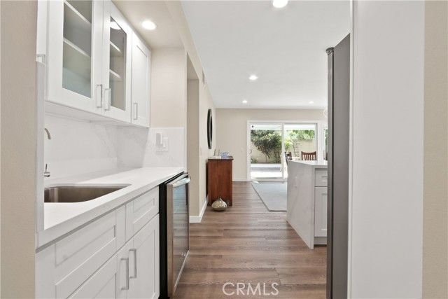 11685 Lakia, Cypress, CA 90630