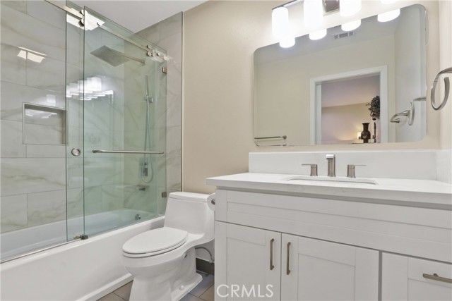 11685 Lakia, Cypress, CA 90630