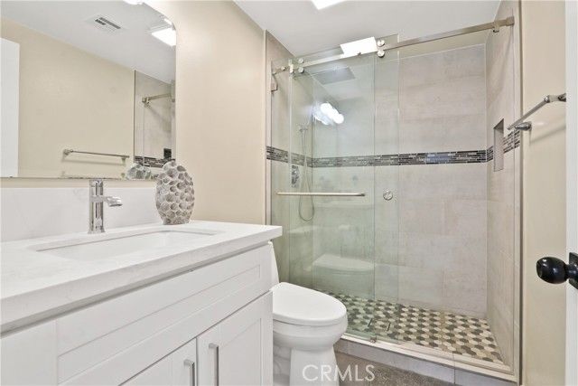 11685 Lakia, Cypress, CA 90630