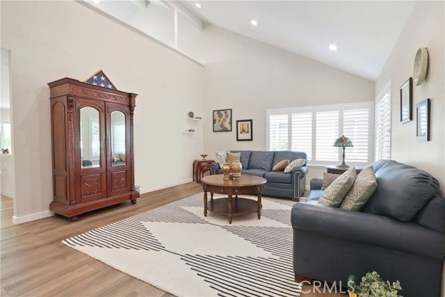 11685 Lakia, Cypress, CA 90630