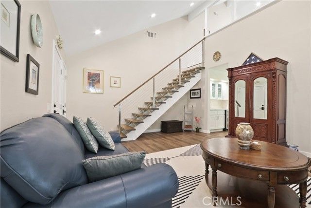 11685 Lakia, Cypress, CA 90630