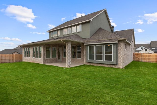 301 Yaklin DR, Liberty Hill, TX 78642