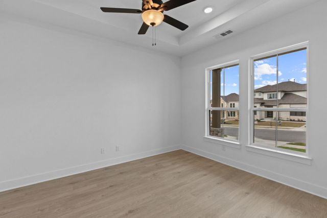 301 Yaklin DR, Liberty Hill, TX 78642