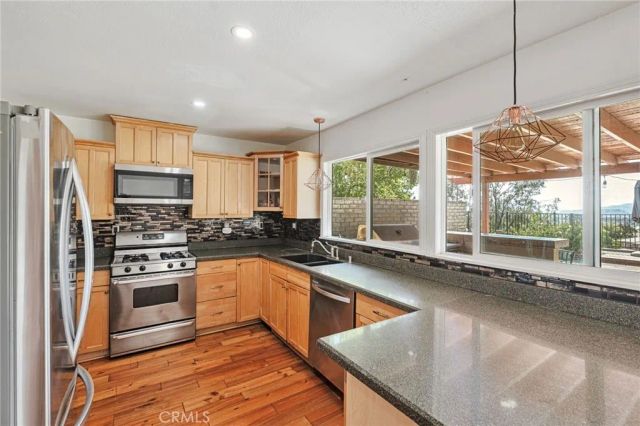 27483 Pamplico, Valencia, CA 91354