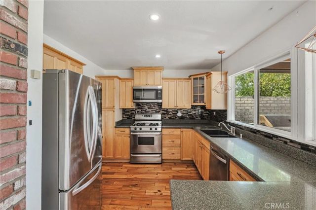 27483 Pamplico, Valencia, CA 91354