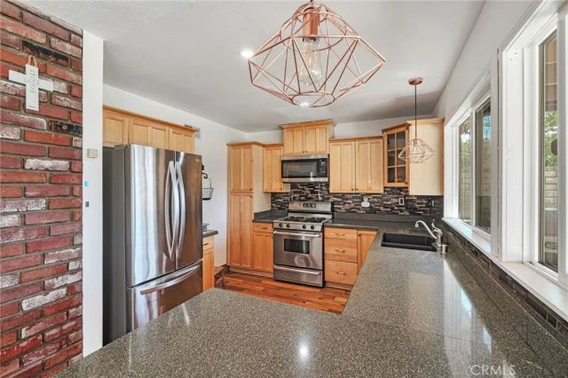 27483 Pamplico, Valencia, CA 91354
