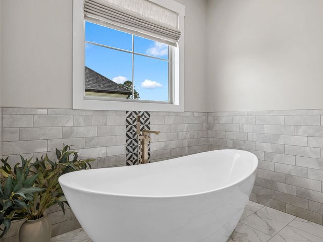 1687 Dickson Rd, Inman, SC 29349
