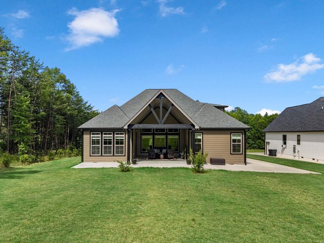 1687 Dickson Rd, Inman, SC 29349