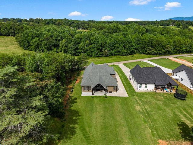 1687 Dickson Rd, Inman, SC 29349