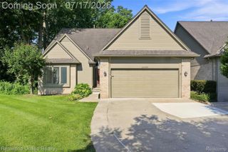 24597 Edgewood Drive, Novi, MI 48374