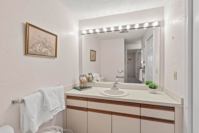 3 Hilltop Drive UNIT 3, Sandwich, MA 02563