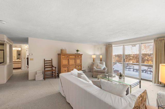 3 Hilltop Drive UNIT 3, Sandwich, MA 02563