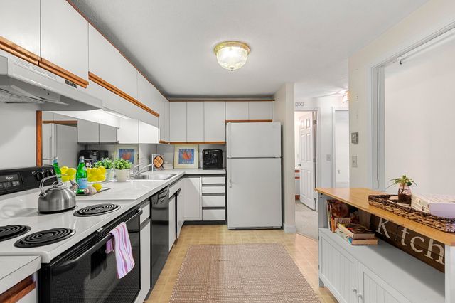 3 Hilltop Drive UNIT 3, Sandwich, MA 02563