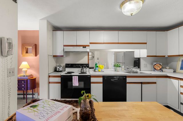 3 Hilltop Drive UNIT 3, Sandwich, MA 02563