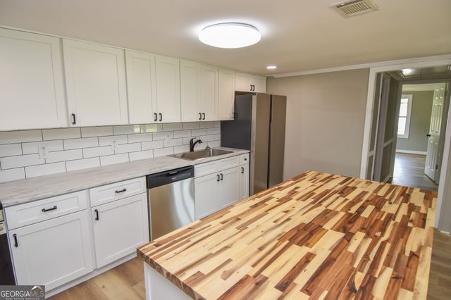 225 Oak Ridge Drive, Thomaston, GA 30286