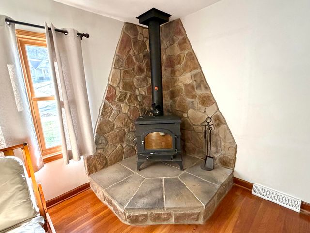 129 Roaring Run RD, Eagle Rock, VA 24085