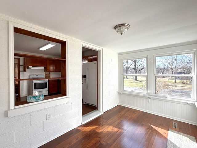 129 Roaring Run RD, Eagle Rock, VA 24085