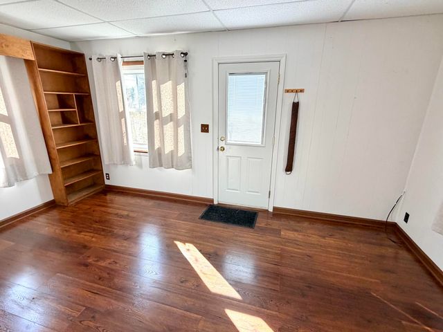 129 Roaring Run RD, Eagle Rock, VA 24085