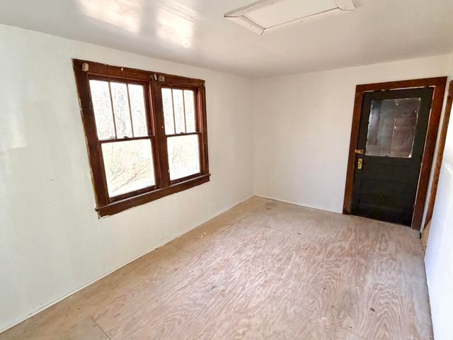 129 Roaring Run RD, Eagle Rock, VA 24085