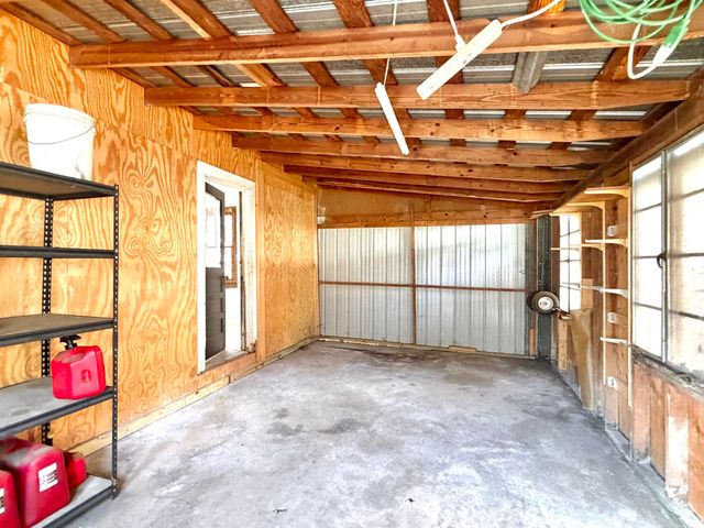 129 Roaring Run RD, Eagle Rock, VA 24085