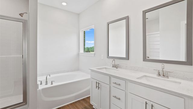 105 Creekridge Street, Headland, AL 36345