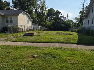 1923 S 18th Avenue, Maywood, IL 60153