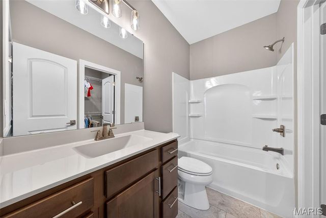 212 Bluegrass Pasture Court, Wentzville, MO 63386