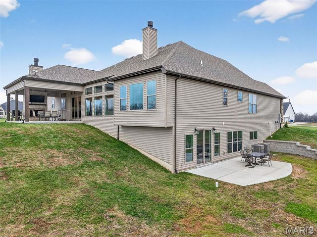 212 Bluegrass Pasture Court, Wentzville, MO 63386