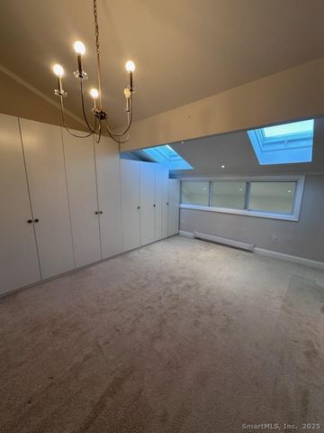 163 South Street 85, Danbury, CT 06810