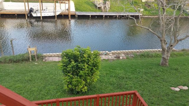 3341 Samoa Dr, Corpus Christi, TX 78418