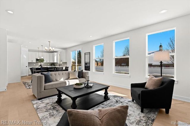 8511 Joseph Street, Commerce Twp, MI 48382