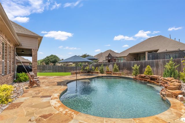 9713 Bowman Drive, Fort Worth, TX 76244