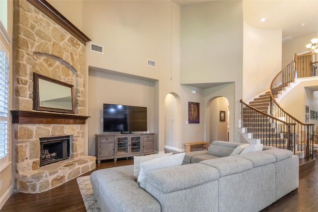9713 Bowman Drive, Fort Worth, TX 76244