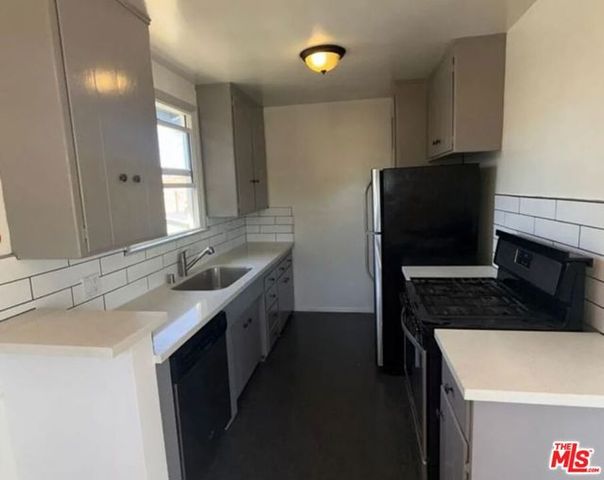 6127 Romaine Street, Los Angeles, CA 90038