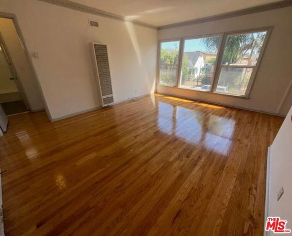 6127 Romaine Street, Los Angeles, CA 90038