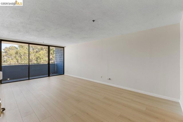 555 Pierce St 804, Albany, CA 94706