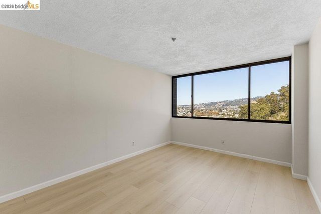 555 Pierce St 804, Albany, CA 94706