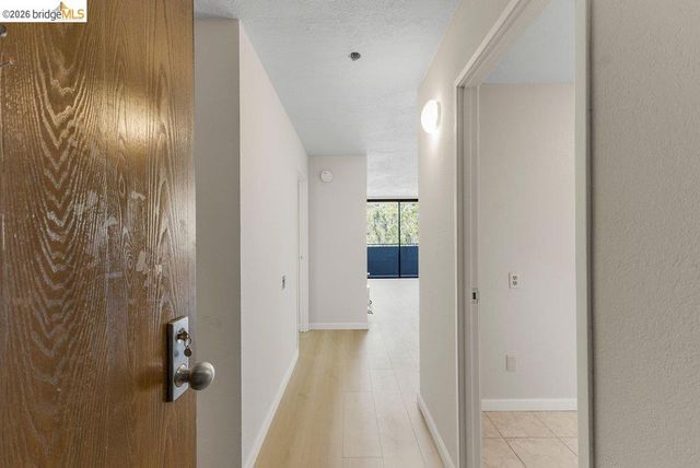 555 Pierce St 804, Albany, CA 94706