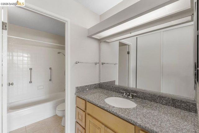 555 Pierce St 804, Albany, CA 94706