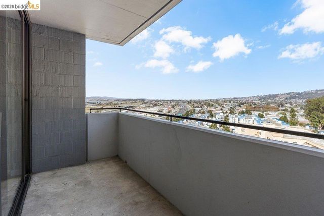 555 Pierce St 804, Albany, CA 94706