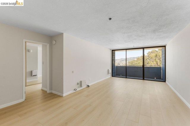 555 Pierce St 804, Albany, CA 94706