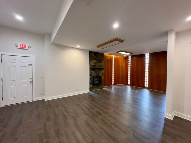 4401 N Keeler Avenue, Chicago, IL 60641