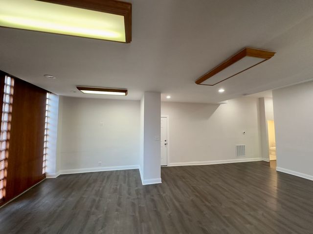 4401 N Keeler Avenue, Chicago, IL 60641