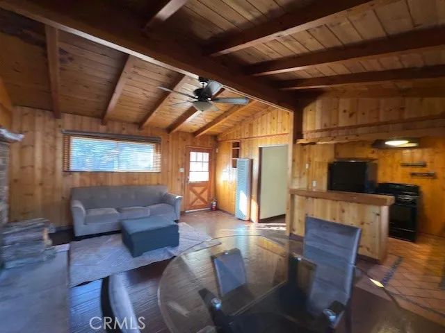 631 Oak Knoll Drive, Green Valley Lake, CA 92341