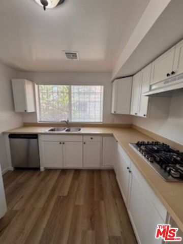 1434 W 22nd Street, Los Angeles, CA 90007