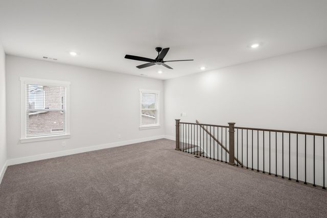 810 Hillock Trace, Lebanon, TN 37087