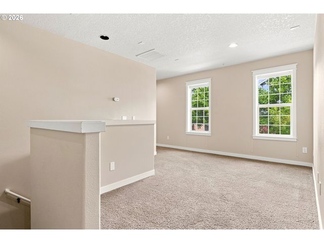29101 Sw VILLEBOIS Dr, Wilsonville, OR 97070