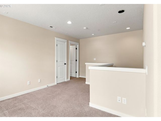 29101 Sw VILLEBOIS Dr, Wilsonville, OR 97070