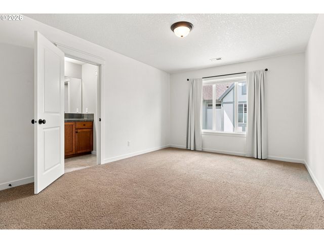 29101 Sw VILLEBOIS Dr, Wilsonville, OR 97070